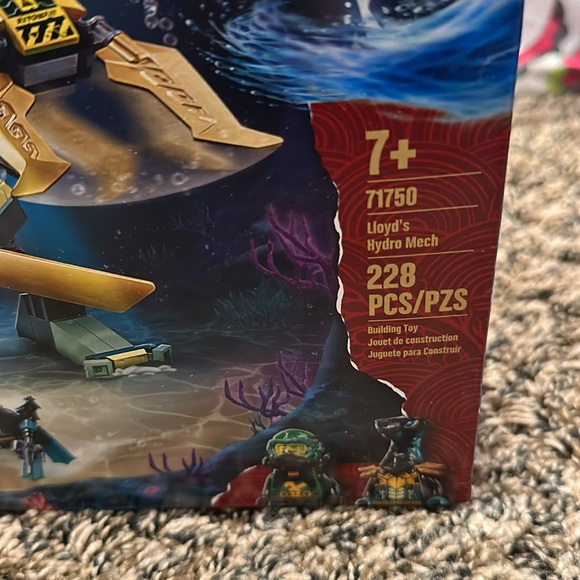 Ninjago Lego NIB - Picture 2 of 2